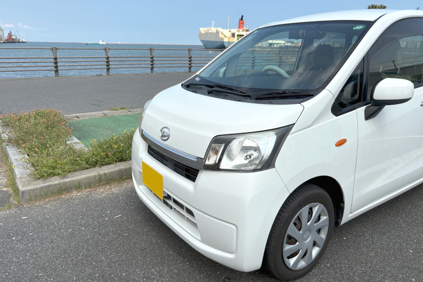 ダイハツ・ムーヴと船