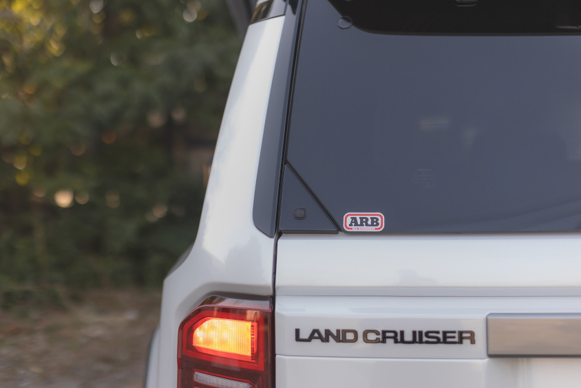 トヨタ・ランドクルーザー250のリヤのエンブレム