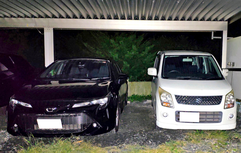 トヨタ・カローラスポーツと以前の愛車のスズキ・ワゴンR