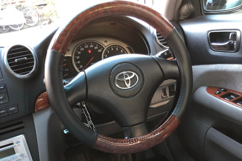 エクシード、ステアリング