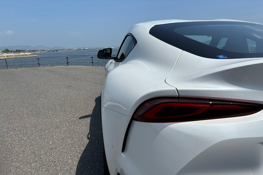 GRスープラリヤビュー