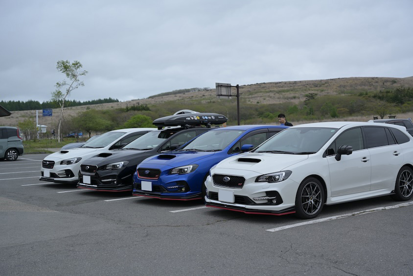 スバルレヴォーグ4台集合