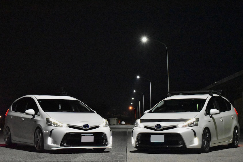 トヨタプリウスアルファ2台