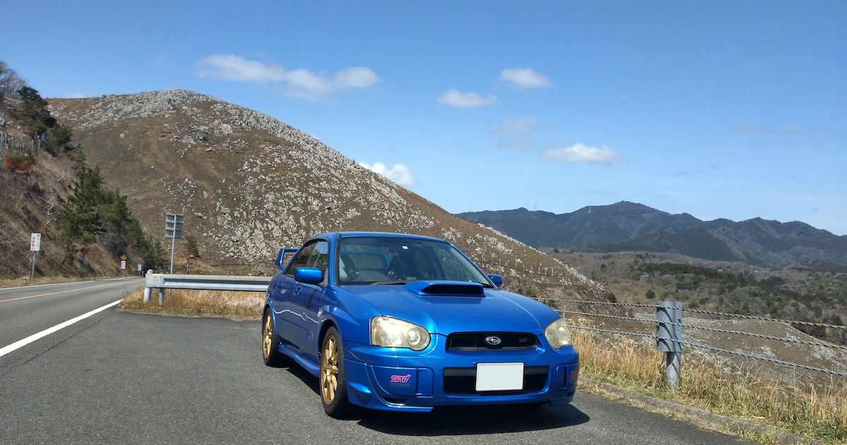 シートに押し付けられる加速を感じたくて。思い切って踏み出した