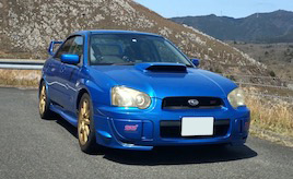 シートに押し付けられる加速を感じたくて。思い切って踏み出した