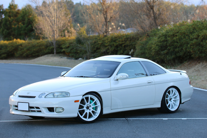 白レクサスSC300