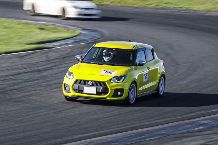 スズキスイフトスポーツ＠サーキット