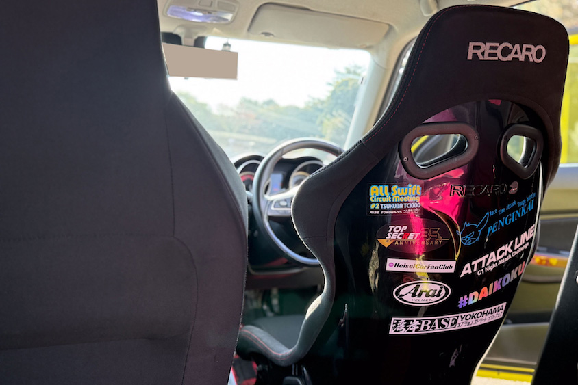 スズキスイフトスポーツ室内後景