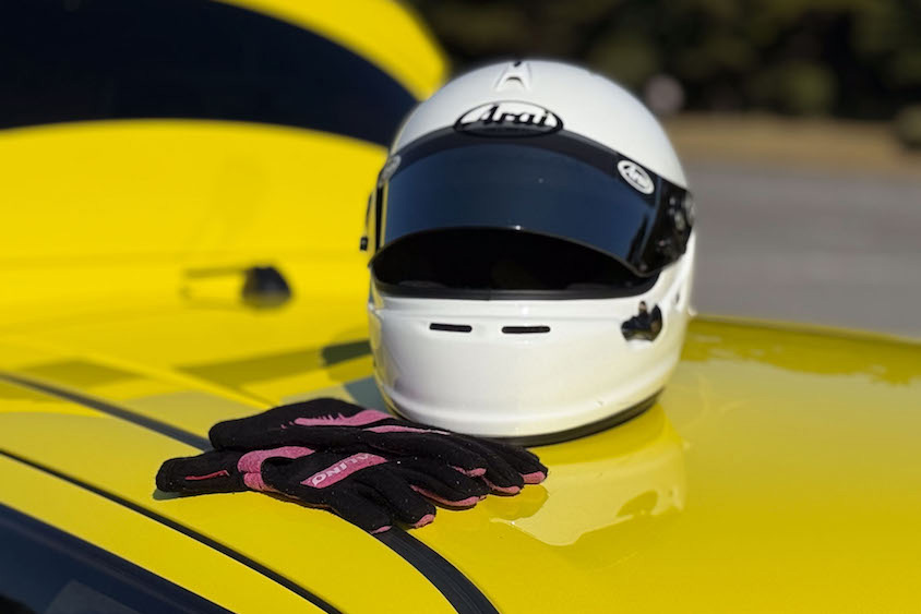 スズキスイフトスポーツとヘルメット