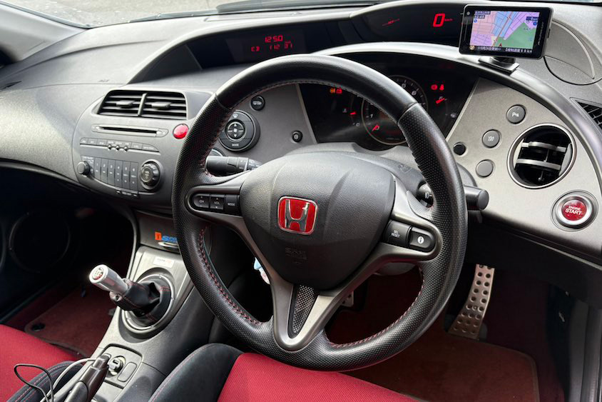 ホンダシビックタイプR運転席