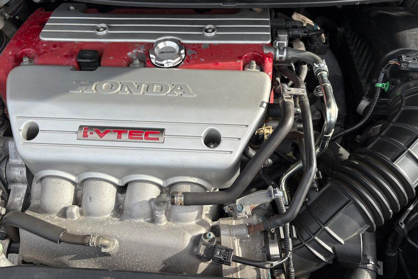 ホンダシビックタイプRエンジンルーム