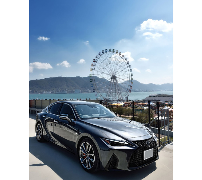 はい！からっと横丁とレクサスIS