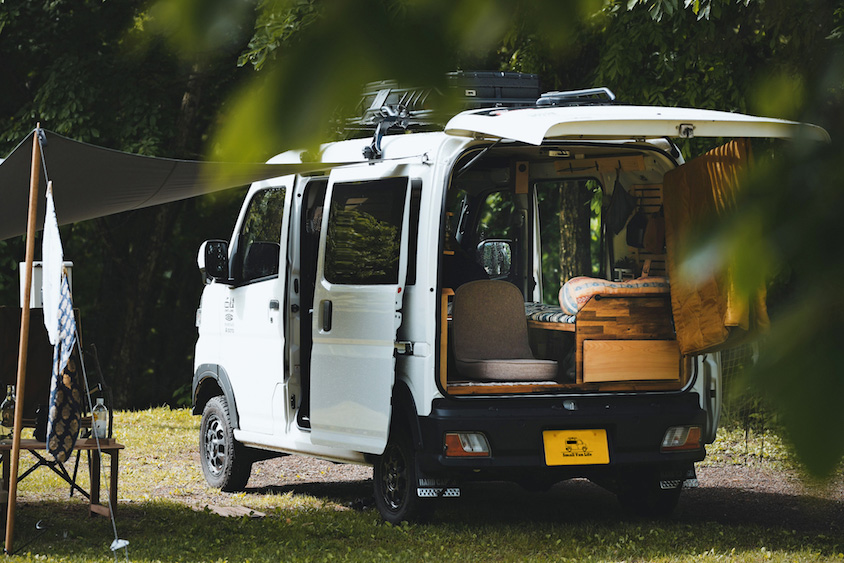 トヨタピクシスバン停泊イメージ