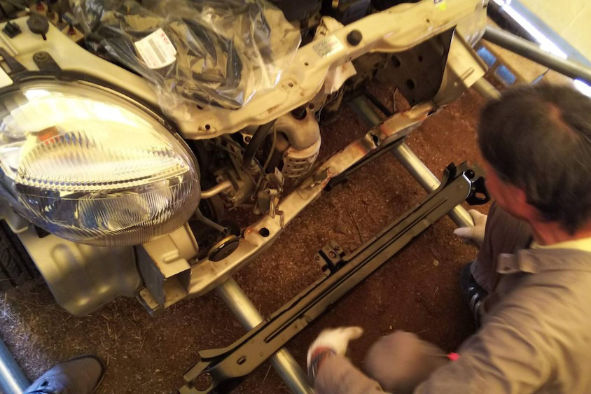 スズキツインフロントメンバー修理