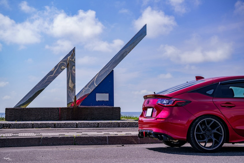 北緯45度モニュメントとホンダシビック