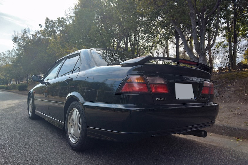 いすゞアスカ＠公園