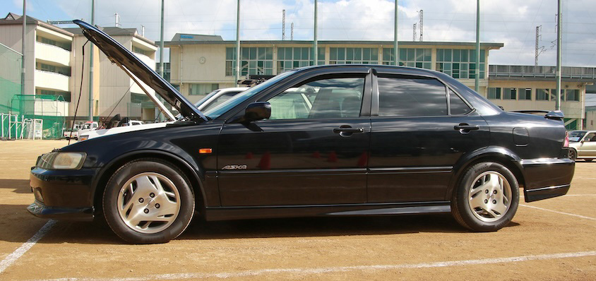 いすゞアスカサイドビュー