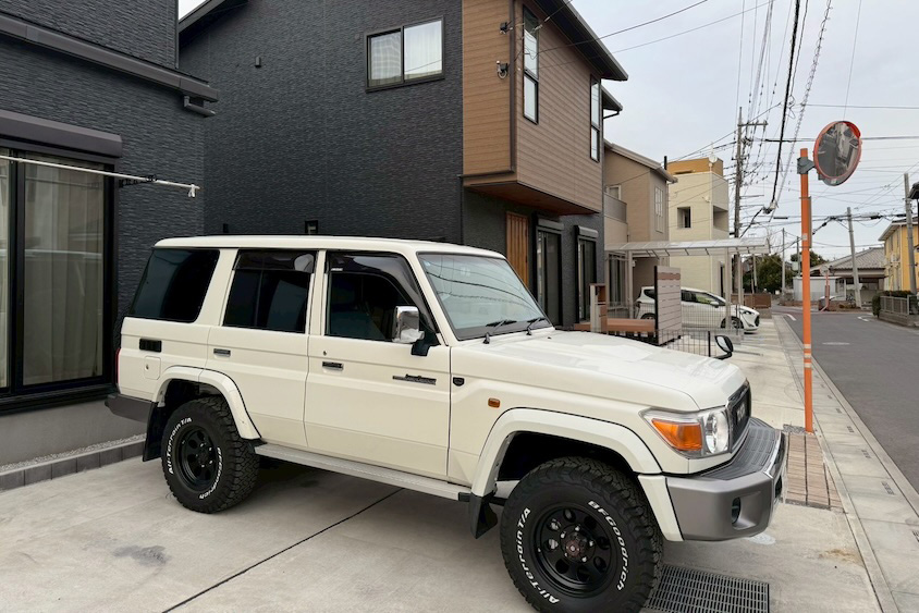 トヨタランドクルーザー76＠駐車場