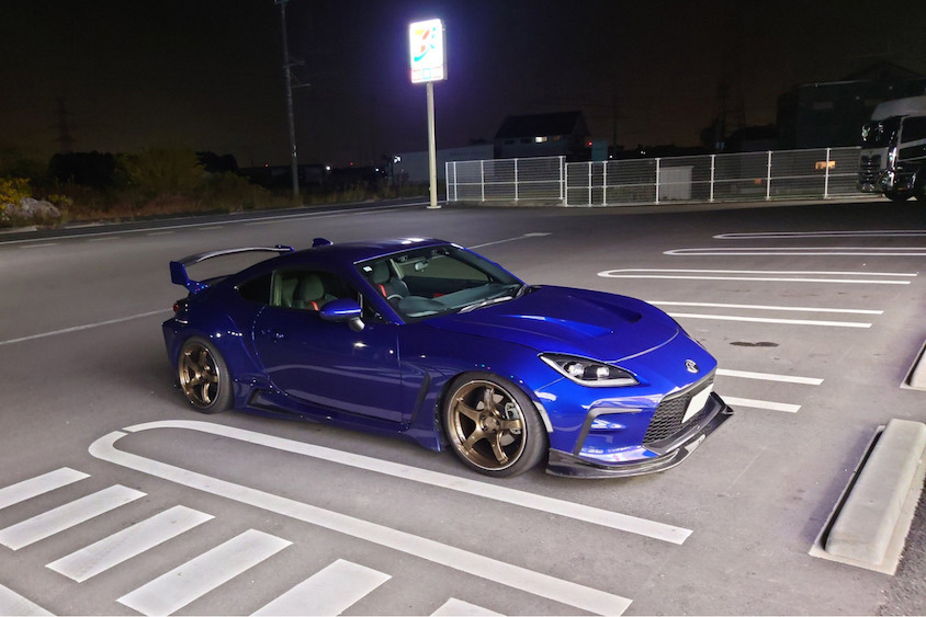 トヨタGR86＠コンビニ駐車場