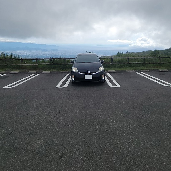 トヨタプリウス＠駐車場