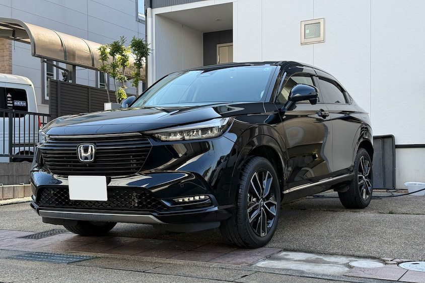 ご自宅前のホンダヴェゼル