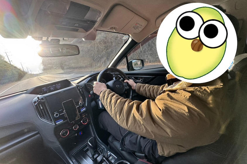 スバルインプレッサを運転するオーナー氏