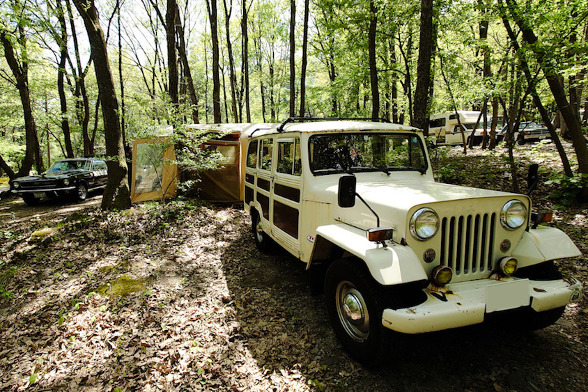 マスタングと三菱ジープ