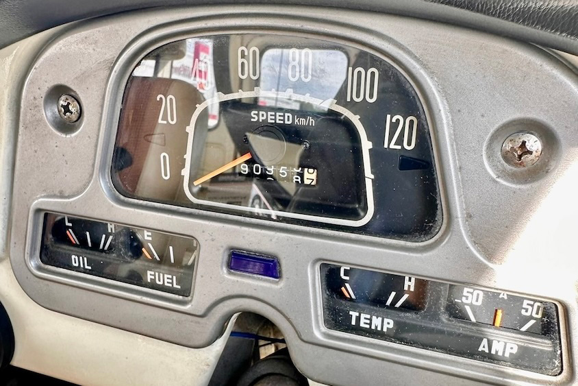 トヨタランドクルーザー40のメーター