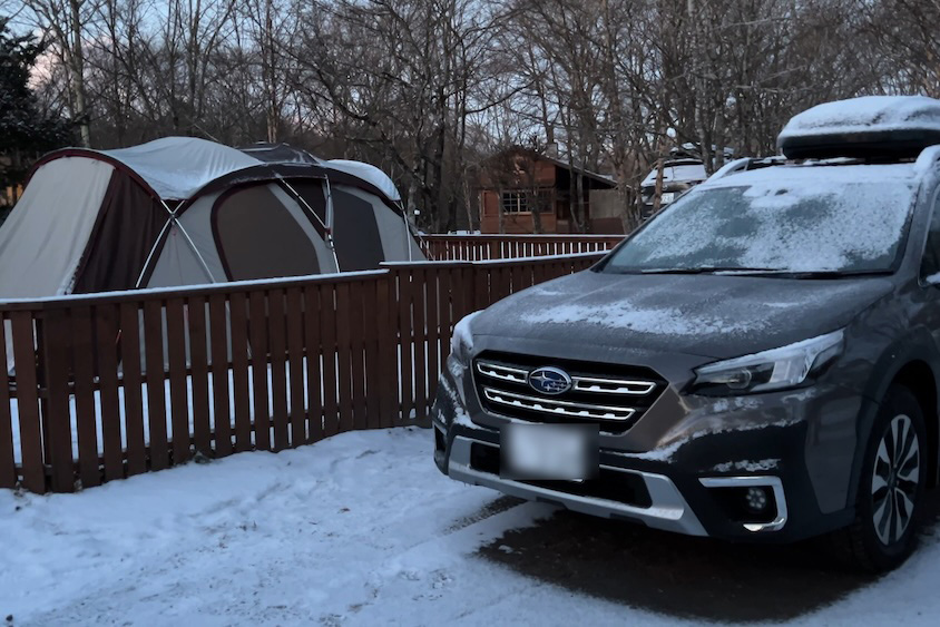 スバルアウトバックの雪中キャンプ