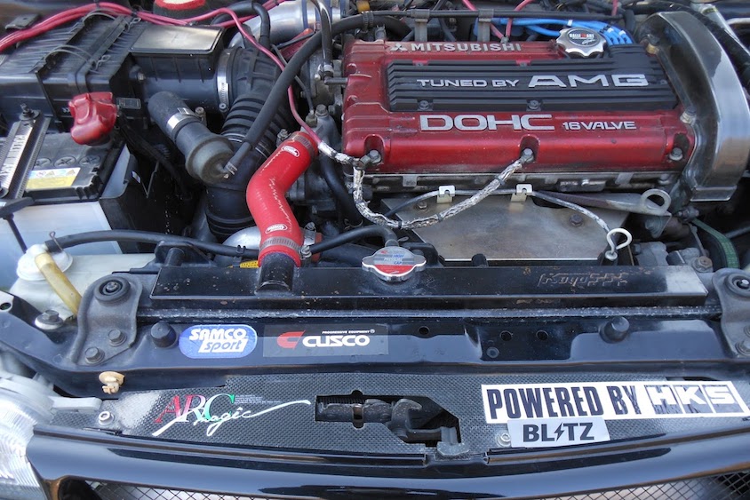 ランサーエンジンルーム