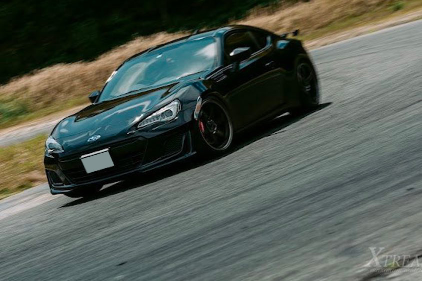 スバルBRZ走行イメージ02