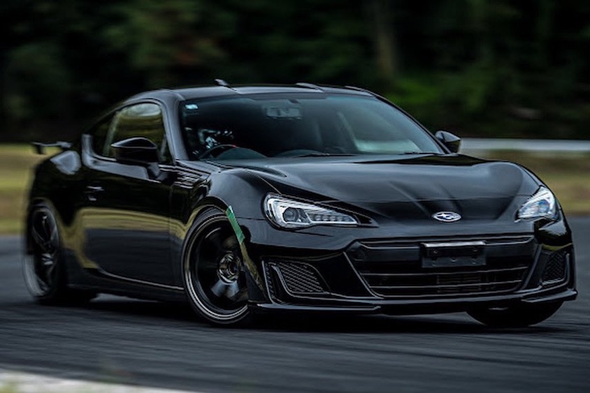 スバルBRZ走行イメージ01