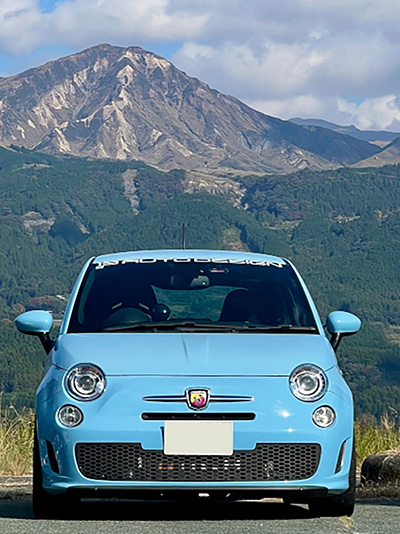 阿蘇山とアバルト500