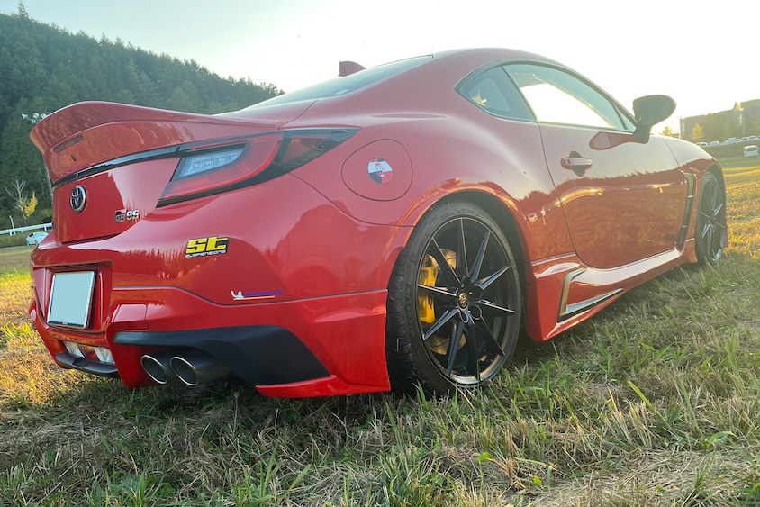 トヨタGR86右リヤ4：6
