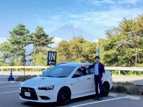 1台目の三菱ギャランフォルティスとオーナー氏