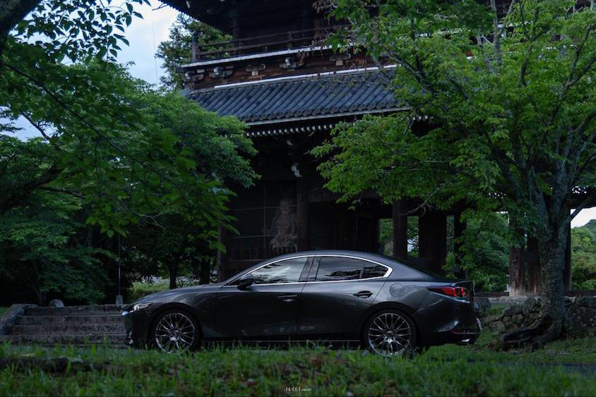 MAZDA3左サイド