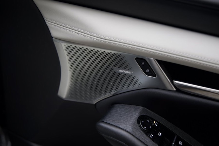 MAZDA3のBOSEスピーカー