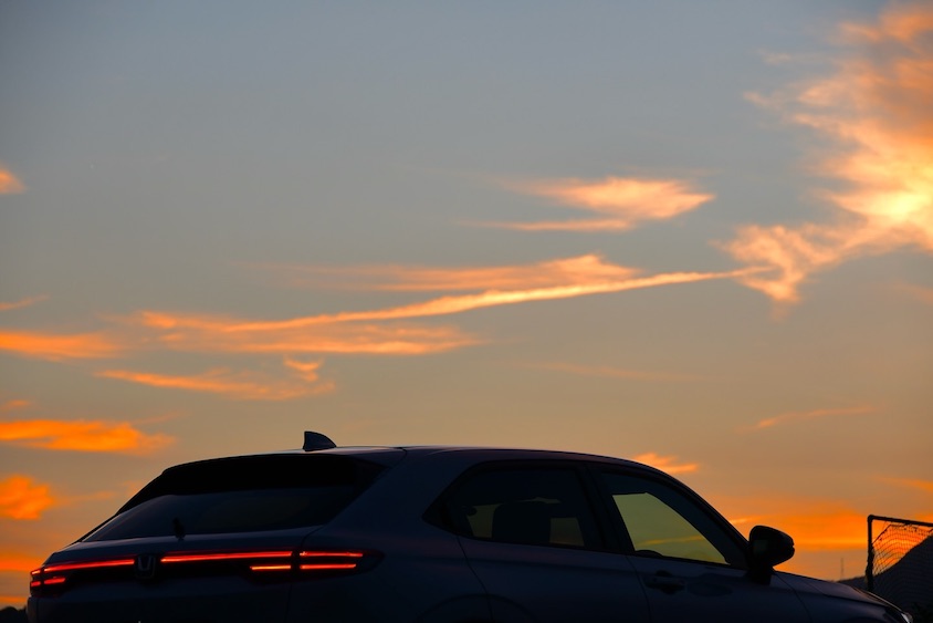 ホンダヴェゼルと夕景02