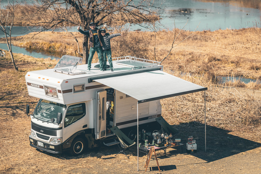 カムロードのキャプコンキャンピングカー
