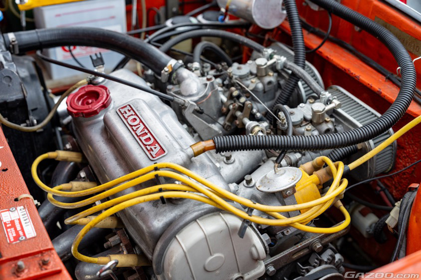 横浜ヒストリックカーデイで取材させていただいた1975年式ホンダ・シビックRS(SB1)