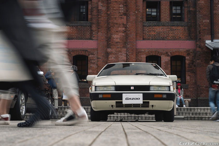 横浜ヒストリックカーデイで取材させていただいた いすゞ・ピアッツァ