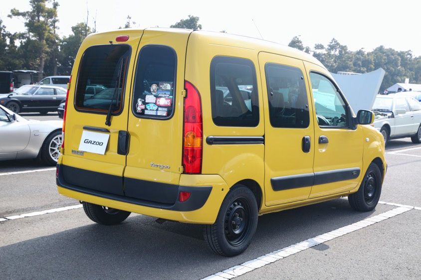 ルノー・カングー（KCK4M） リア