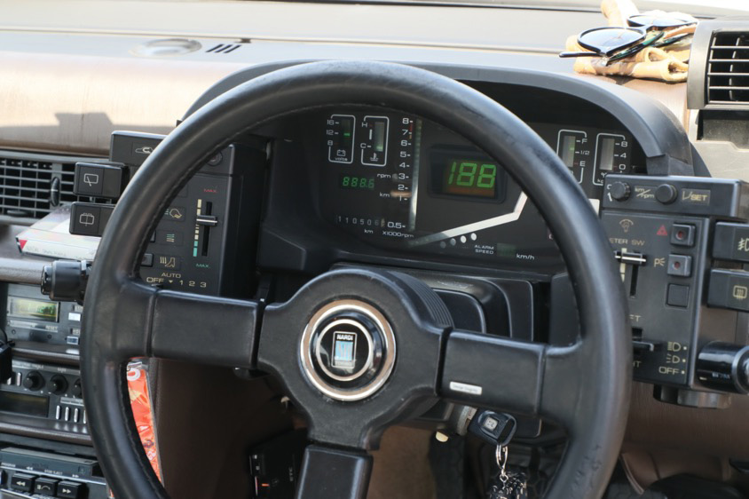 いすゞ・ピアッツァ(JR130) インテリア