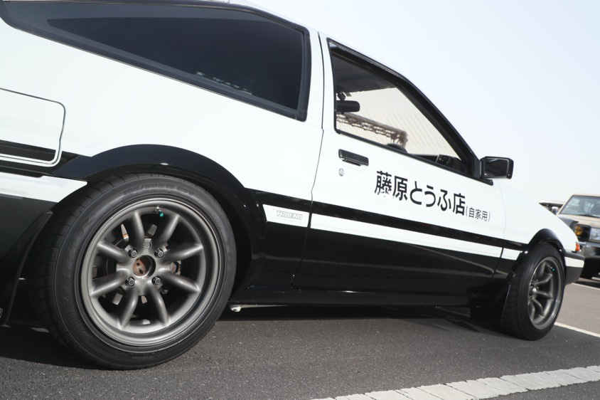 トヨタ・スプリンタートレノ（AE86） サイド