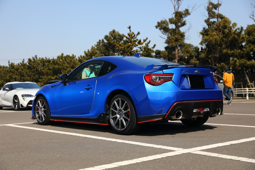 スバル・BRZ（ZC6） リア