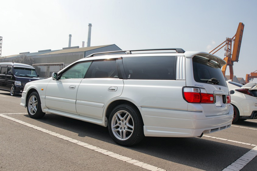 日産・ステージア(WGC34) リア