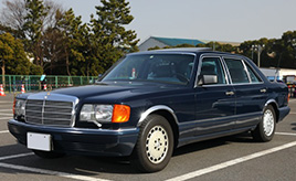 ラグジュアリーでパワフルなV8搭載車