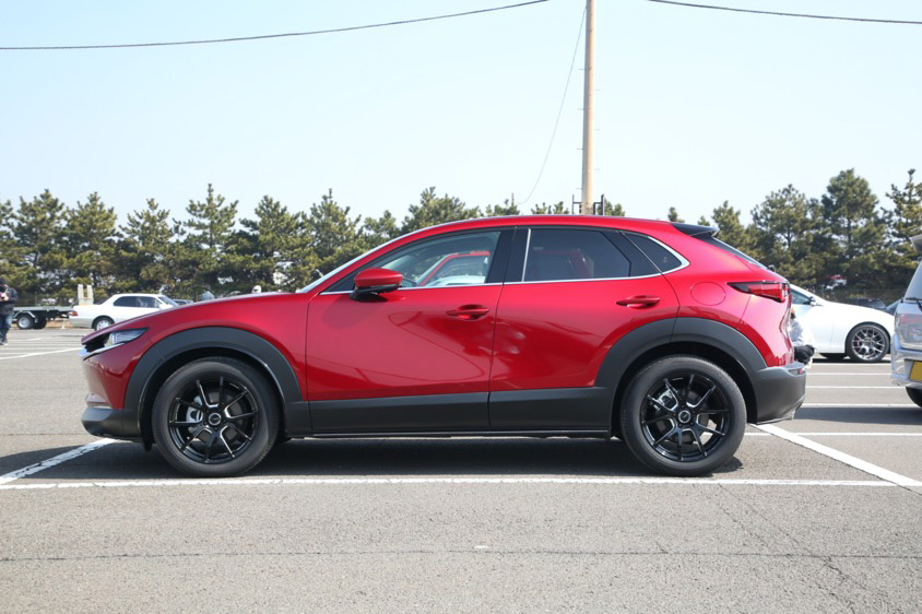 マツダ・CX30(DM8P) サイド