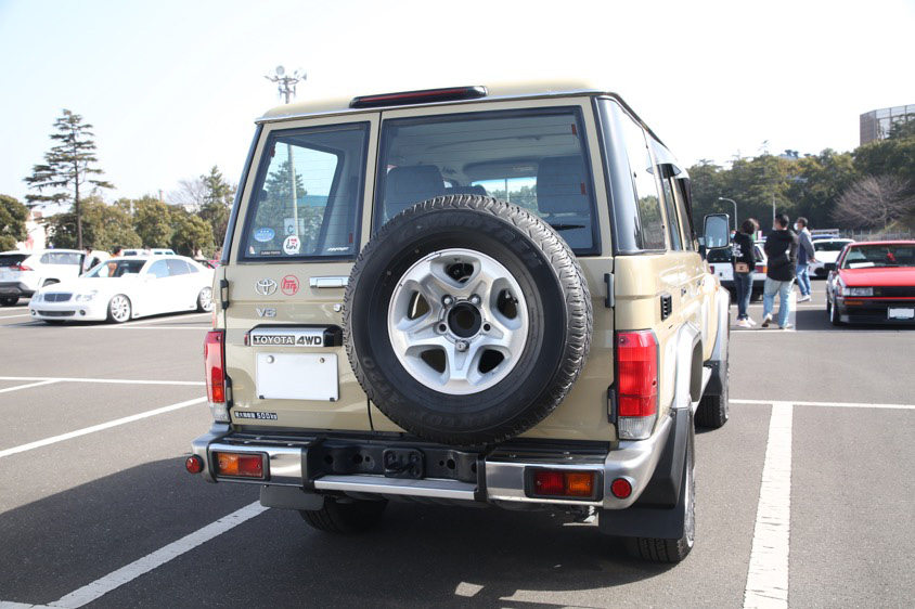 トヨタ・ランドクルーザー(GRJ76) リア