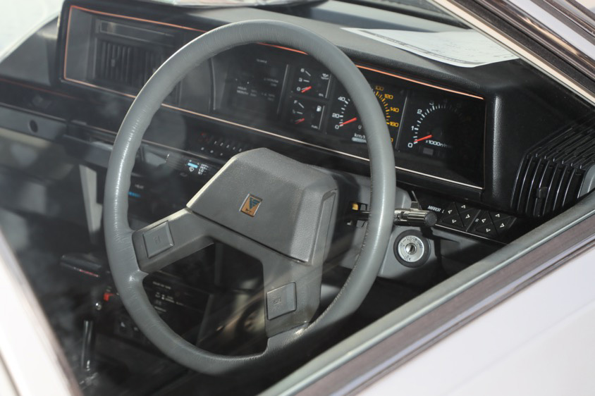 日産・ブルーバード(P910) インテリア